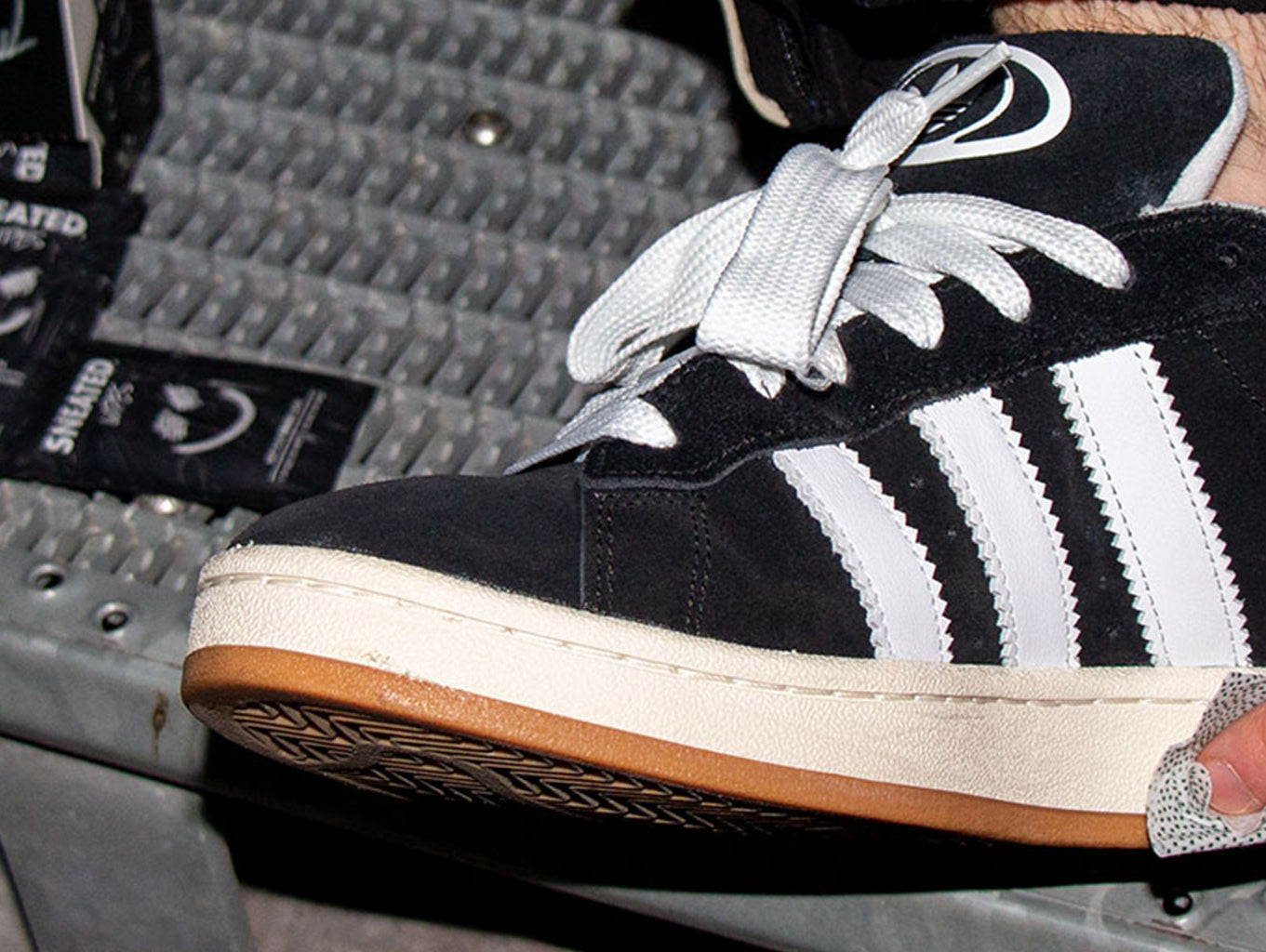 Warum Sneakerreinigung wichtig ist: Tipps für Sneakerheads und alle, die ihre Schuhe lieben!