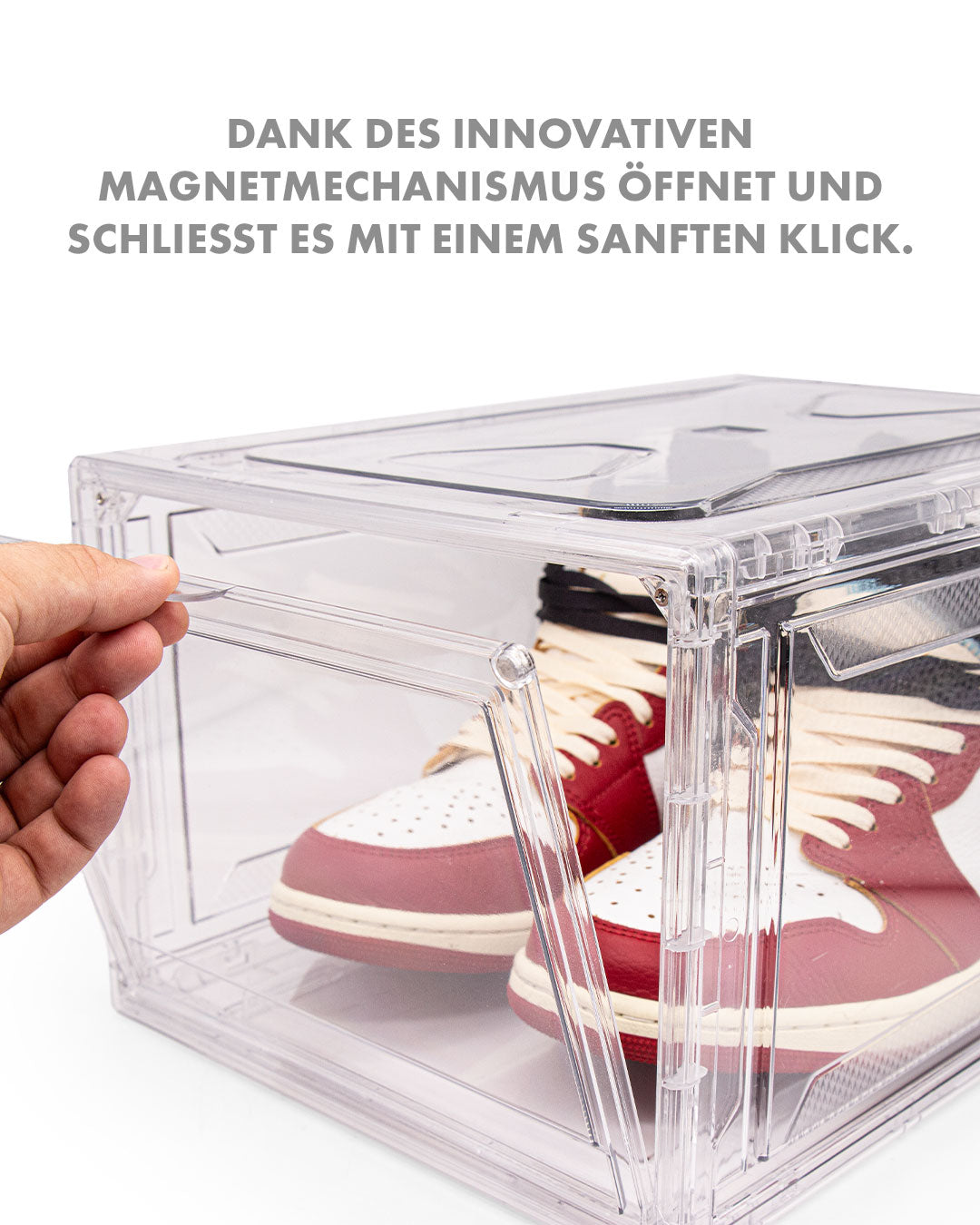 Detailaufnahme des magnetischen Soft-Close-Verschlusses der SNEATED Sneakerbox für leises und sicheres Schließen.